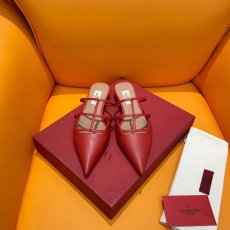 Valentino flat shoes